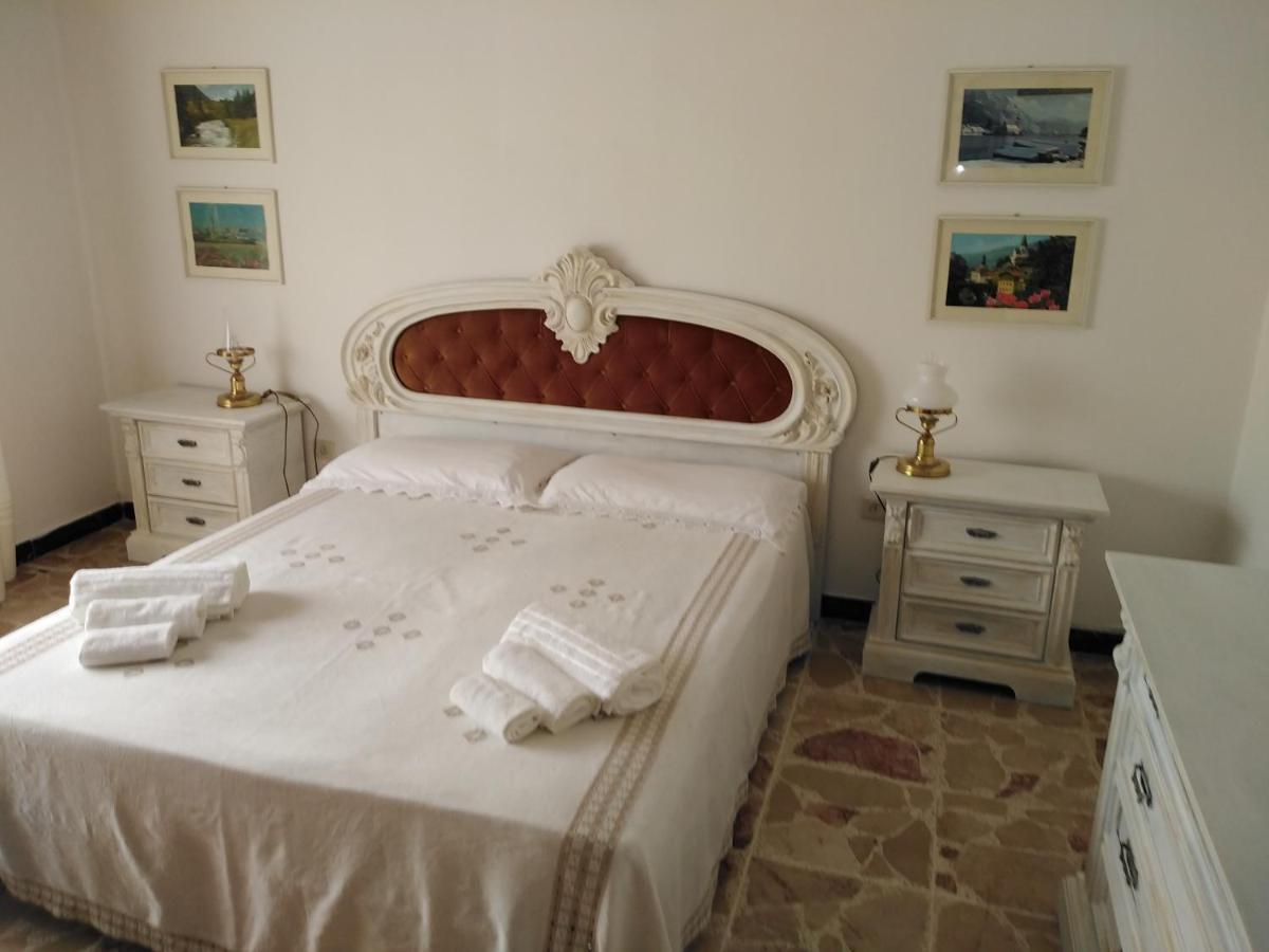 Bed and Breakfast Nonna Dora Muros Exterior foto