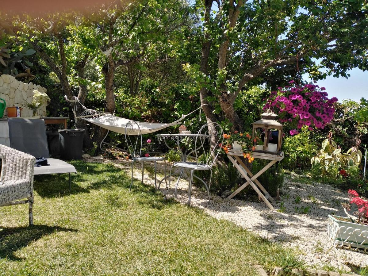 Bed and Breakfast Nonna Dora Muros Exterior foto